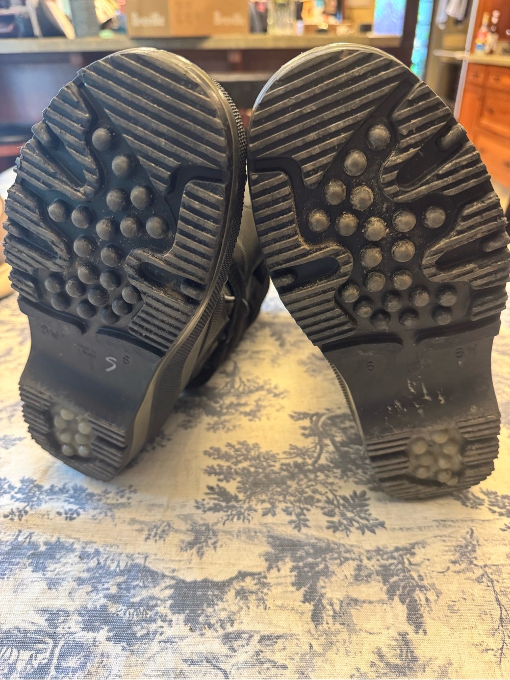 Baffin Black Women's Insulated Winter Boots - Picture 5 of 7